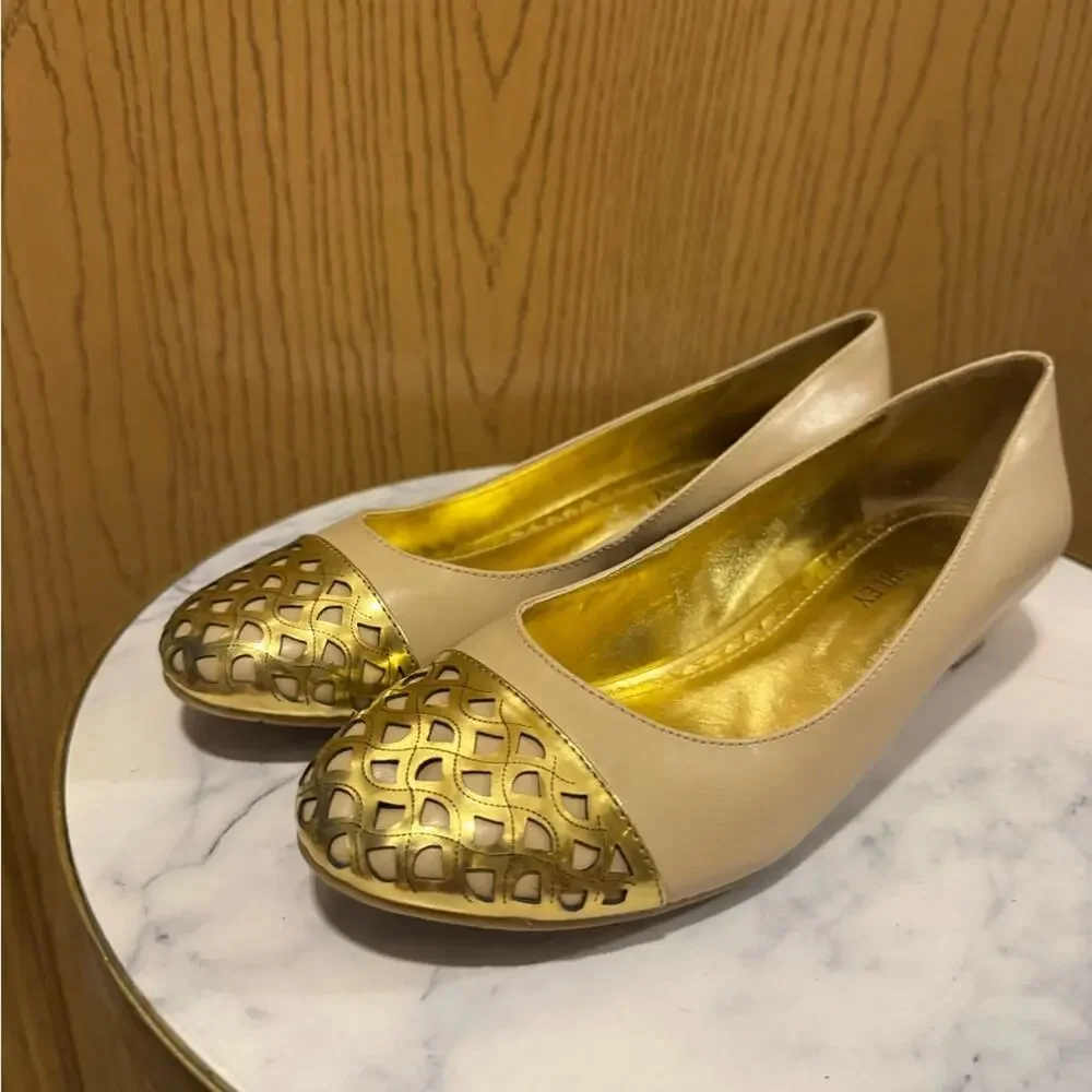 Laura Ashley Beige and Gold pumps NWOT